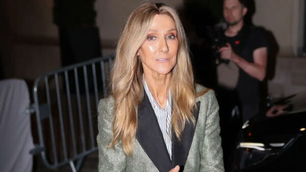 Παρίσι: Οι θαυμαστές της Celine Dion «κατασκηνώνουν» έξω από το ξενοδοχείο της πριν τη μεγάλη επιστροφή
