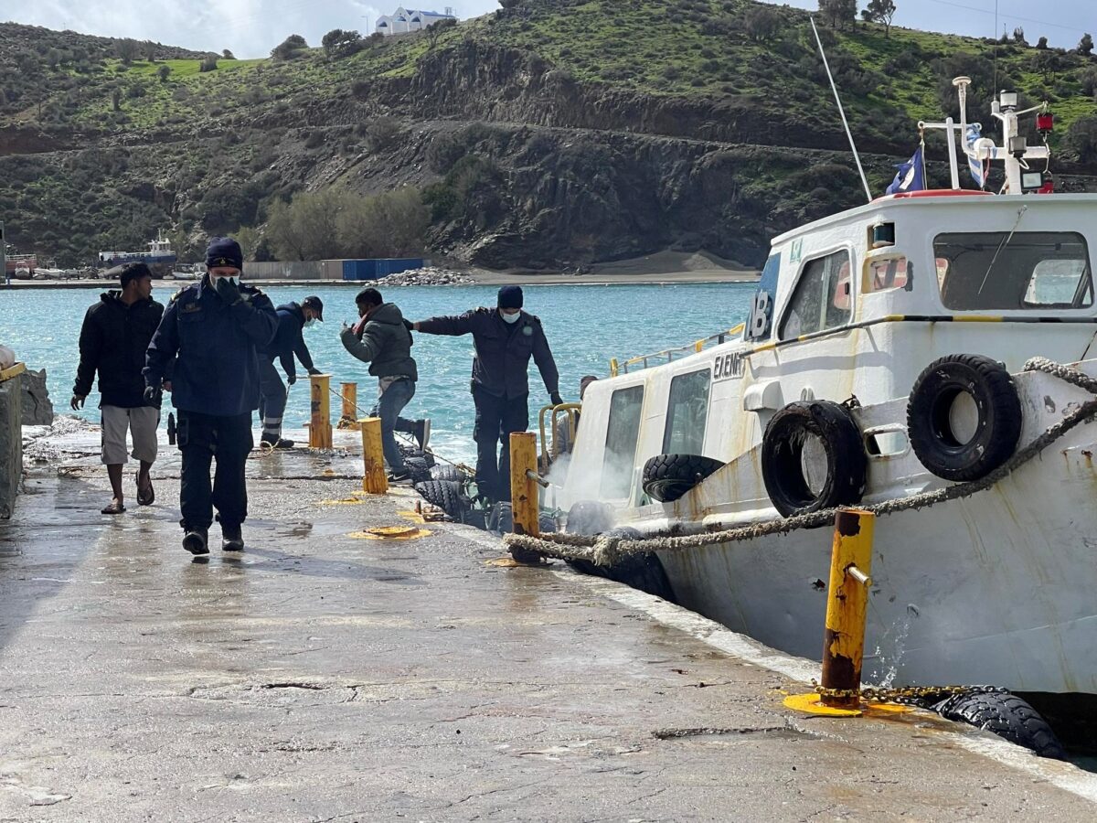 Ηράκλειο: Διάσωση 37 μεταναστών ανοιχτά των Καλών Λιμένων