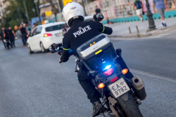 Βούλα: Ταυτοποιήθηκε ο 67χρονος άνδρας που οδηγούσε στο αντίθετο ρεύμα στη Λεωφ. Κων. Καραμανλή