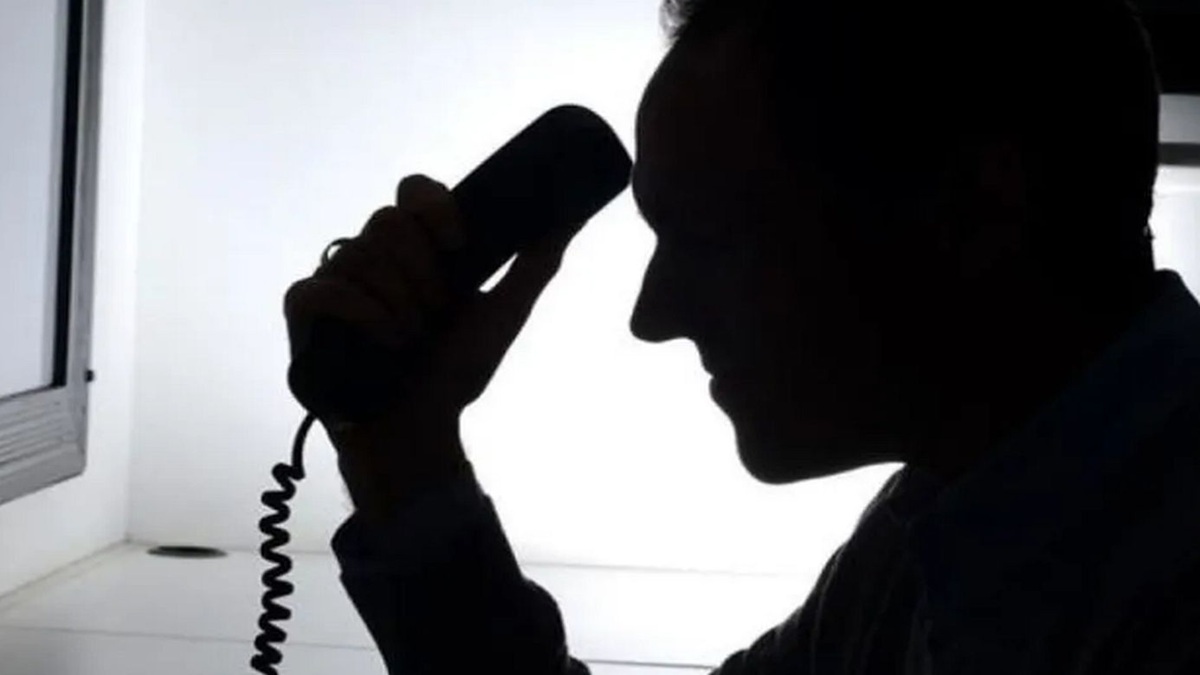 Σπάτα: Συνελήφθησαν 6 άτομα που διέπρατταν τηλεφωνικές απάτες