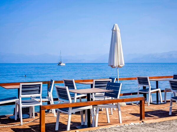 Καιρός: Αποκαλόκαιρο με άνοδο της θερμοκρασίας – Πού επιμένουν οι καταιγίδες – Πρόγνωση από τον Γιώργο Εμμανουήλ
