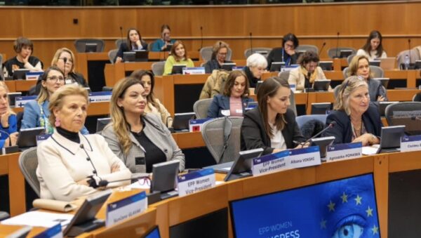 «Αξιοποιώντας τη δύναμη των γυναικών»: Στην Αθήνα η Φθινοπωρινή Ακαδημία του ΕΛΚ για τις γυναίκες
