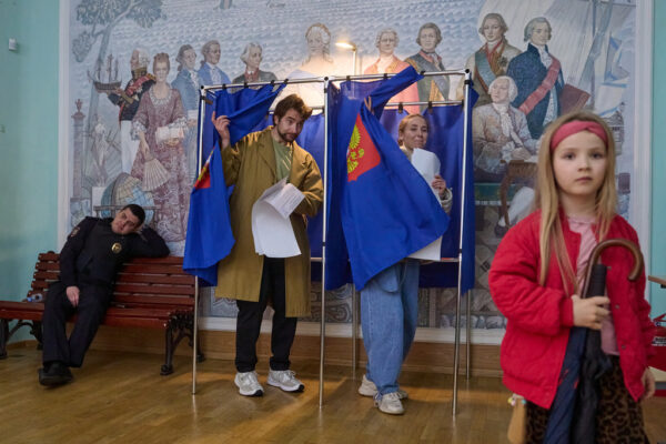 Ρωσικές βουλευτικές εκλογές: Άνετη νίκη για το κυβερνών κόμμα του Πούτιν «δείχνουν» τα πρώτα αποτελέσματα