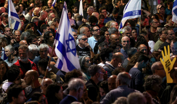 Haaretz: Διαδήλωση στο Τελ Αβίβ κατά του Νετανιάχου για τις προειδοποιήσεις που φέρεται να είχαν προηγηθεί της 7ης Οκτωβρίου