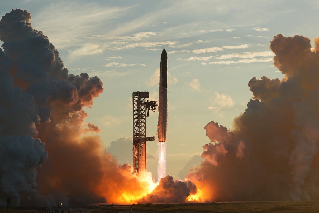 Starship: Ιστορική πρώτη είσοδος σε τροχιά για τον γιγαντιαίο πύραυλο της SpaceX παρά την απώλεια κινητήρα