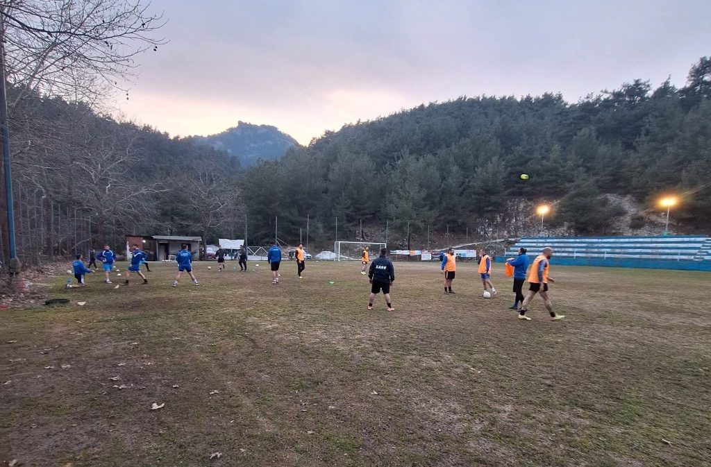 Τραγωδία στη Θάσο: Πέθανε ο 16χρονος ποδοσφαιριστής που είχε χτυπήσει στο κεφάλι