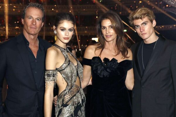 Cindy Crawford: Αποτεφρώθηκε η σορός του 27χρονου γιου της, Presley Gerber