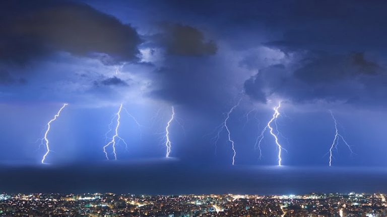 Έκτακτο δελτίο ΕΜΥ: Επιδείνωση του καιρού με ισχυρές βροχές, καταιγίδες και ανέμους έως 9 μποφόρ