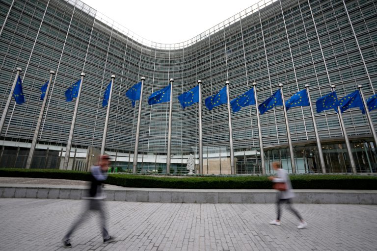 Έρευνα: Τρεις στους τέσσερις Ευρωπαίους εργαζόμενους στο στόχαστρο ύποπτων ηλεκτρονικών μηνυμάτων – Η Ελλάδα σε χαμηλή θέση στην κατάρτιση