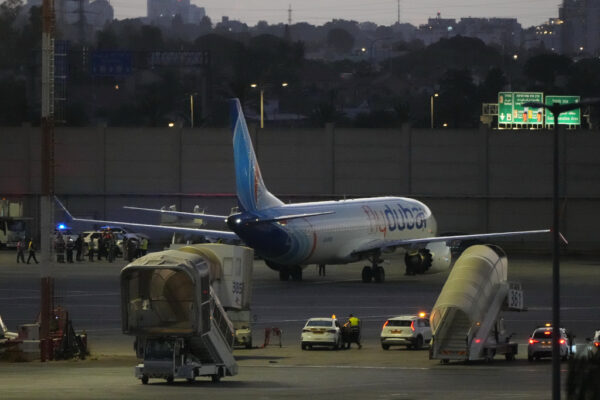 Πτήση FlyDubai: Συγκλονίζουν οι μαρτυρίες των επιβατών που ακινητοποίησαν τον συγκυβερνήτη – Πώς αποτράπηκε η τραγωδία