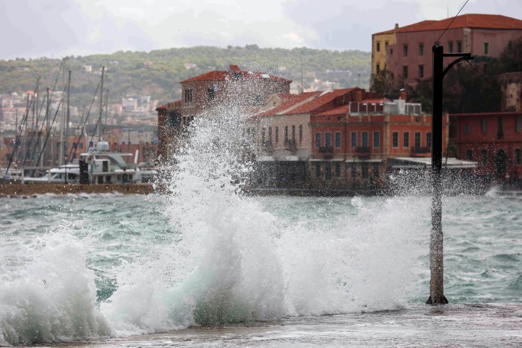 Κρήτη: Πώς η δόμηση και η τουριστική ανάπτυξη επιβαρύνουν τις πλημμύρες – Τι είπε στο ΕΡΤnews Radio 105,8 ο Επίκουρος καθηγητής του ΕΚΠΑ, Μιχάλης Διακάκης