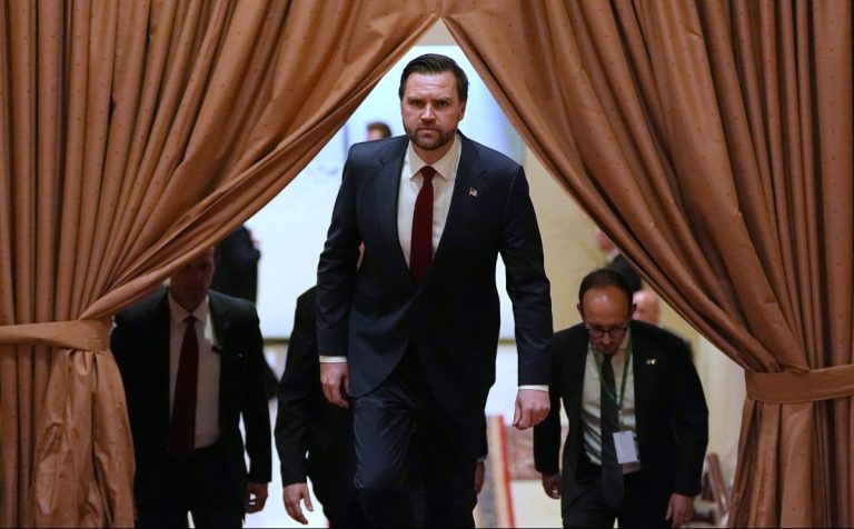 ΗΠΑ: Μυστική σύσκεψη στο Καμπ Ντέιβιντ για το Ιράν και την Υεμένη υπό τον Τζέι Ντι Βανς