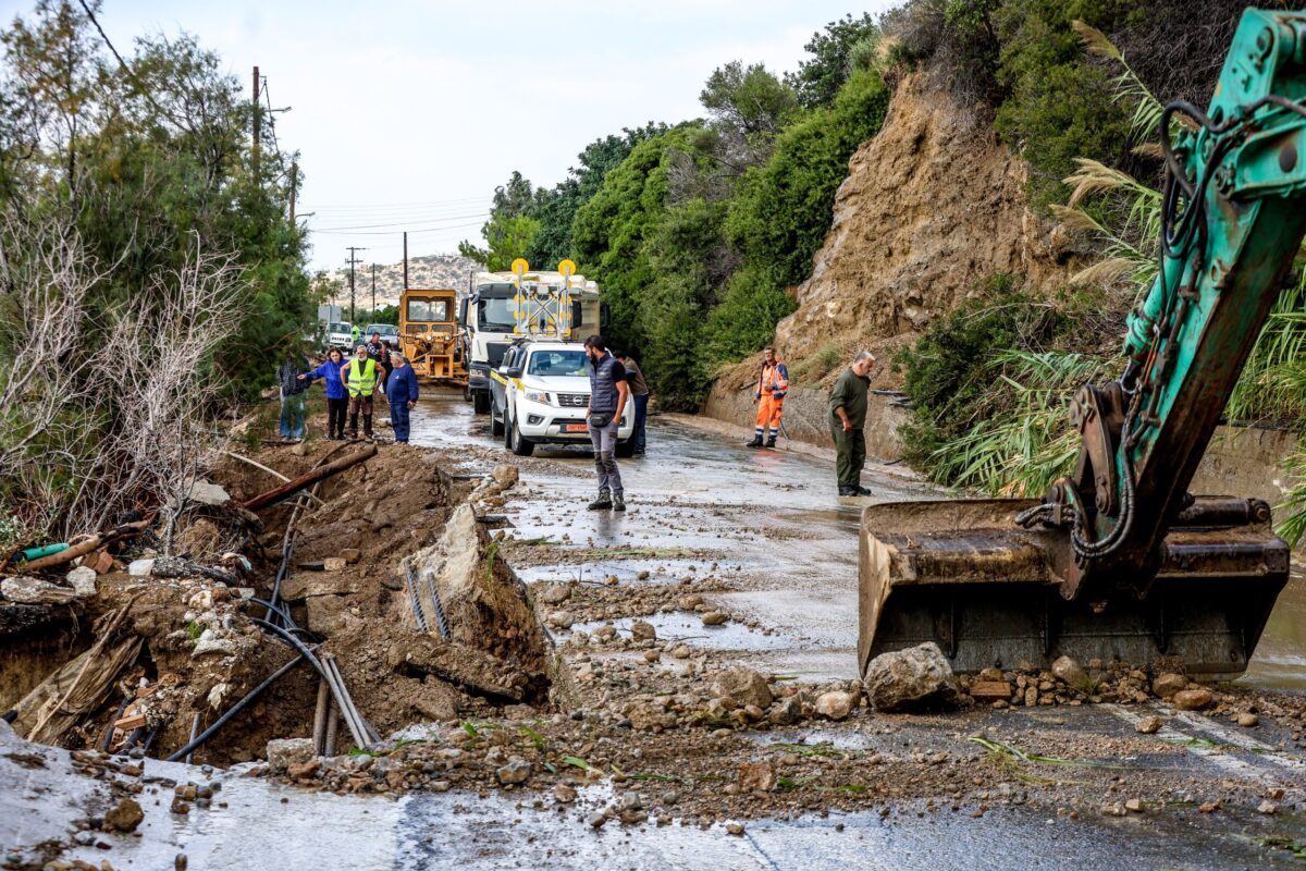 Κρήτη: Ανυπολόγιστες οι καταστροφές από την κακοκαιρία – Πλημμυρισμένα σπίτια και περιοχές χωρίς νερό