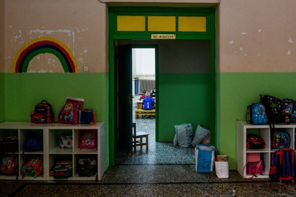 Πατήσια: Γιαγιά συνελήφθη έπειτα από επεισόδιο με νηπιαγωγό – Της επιτέθηκε και την τραυμάτισε επειδή δεν της έδινε το παιδί