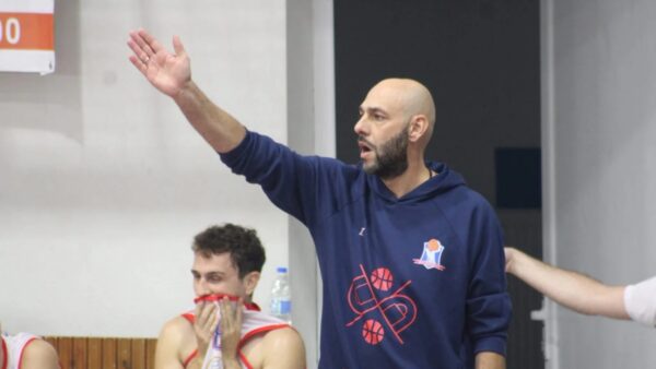 Παπουής: «Θέλουμε να ζήσουμε τη φετινή χρονιά»