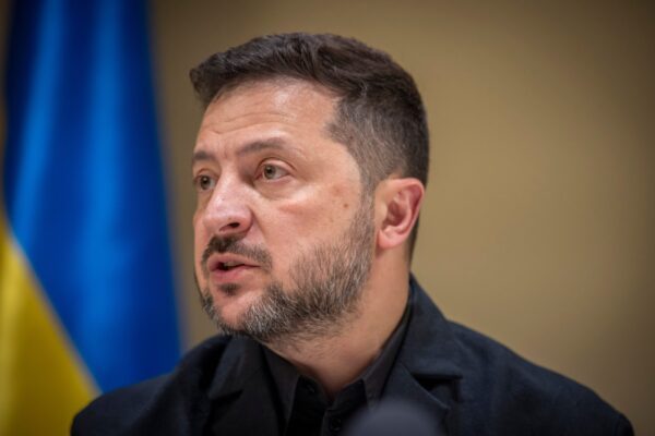 Ζελένσκι: Η Ρωσία προετοιμάζει μαζική επίθεση στην Ουκρανία