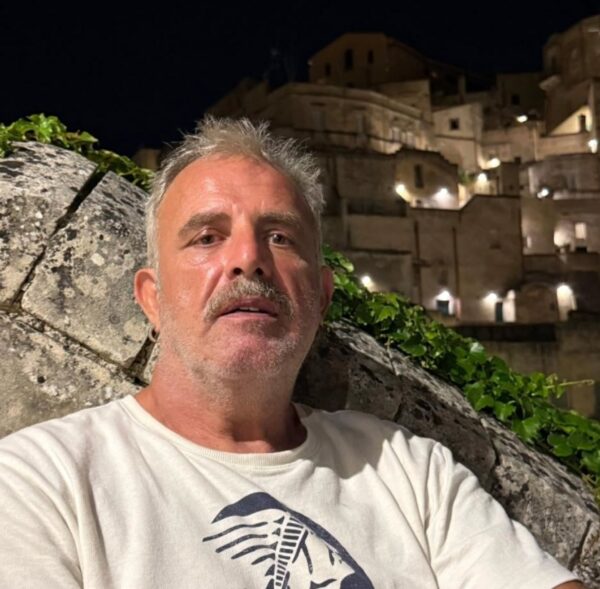 Ο Πασχάλης Τσαρούχας μιλά για την προσωπική του ζωή – «Η ζωή δεν είναι μόνο η δουλειά»