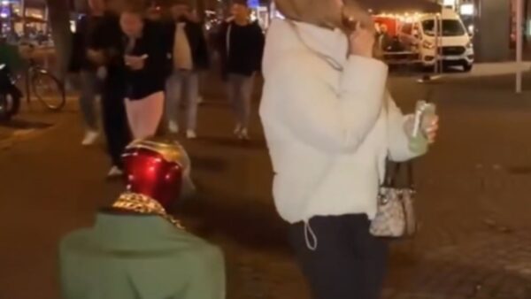 Γερμανία: Δύο νεαροί κατηγορούνται για σεξουαλική επίθεση σε έφηβη με τη βοήθεια ρομπότ