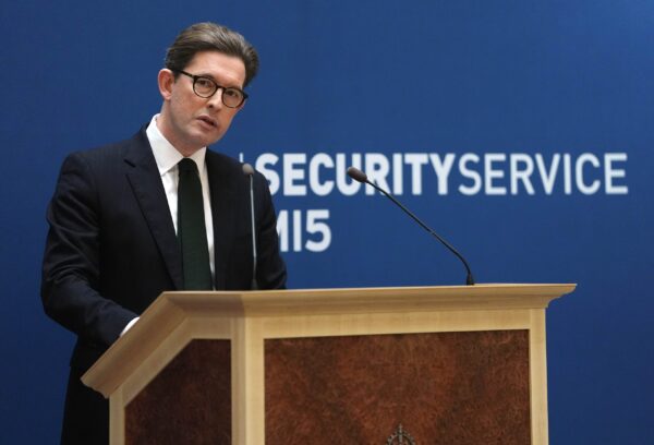 MI5: Το Ιράν επεκτείνει τις επιχειρήσεις του εναντίον βρετανικών στρατιωτικών εγκαταστάσεων – Τετραπλασιάστηκαν οι απειλές από ξένες δυνάμεις