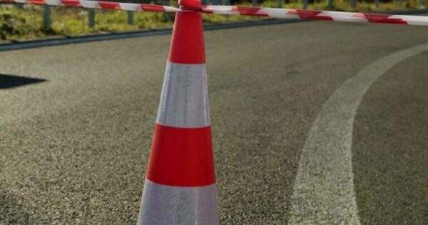 Ωρωπός: Διακοπή κυκλοφορίας στην επαρχιακή οδό Χαλκουτσίου λόγω συσσώρευσης υδάτων