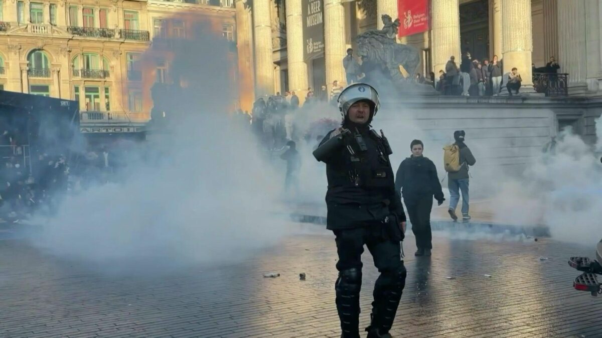 Κύμα διαδηλώσεων στην Ευρώπη με φόντο την ακρίβεια και τη στεγαστική κρίση: Επεισόδια σε Γαλλία, Βέλγιο και Ιταλία