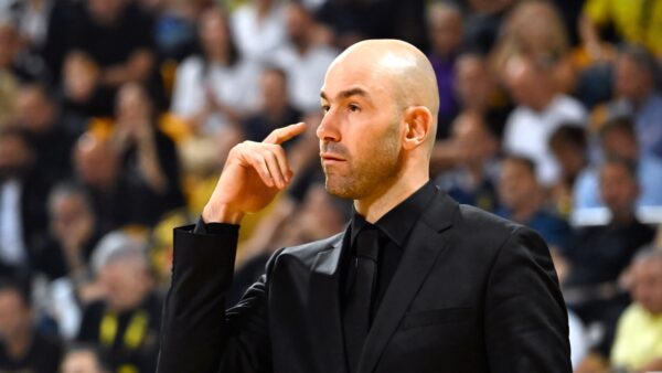 Σπανούλης: «Σιγά-σιγά όλοι καταλαβαίνουν πώς μπορούν να βοηθήσουν, η παρουσία του κόσμου είναι τρομερή»
