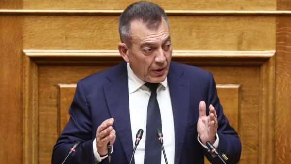Γιάννης Βρούτσης: Αναστολή επιχορηγήσεων στην ΕΟΚ και έκτακτοι οικονομικοί έλεγχοι