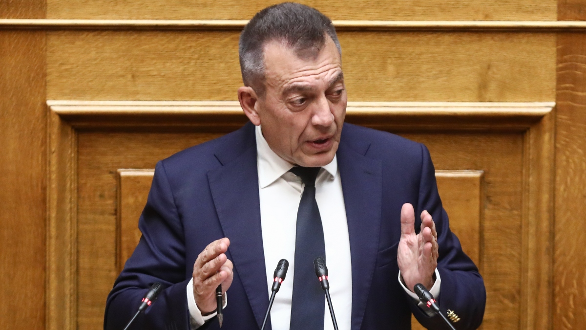 Γιάννης Βρούτσης: Αναστολή επιχορηγήσεων στην ΕΟΚ και έκτακτοι οικονομικοί έλεγχοι
