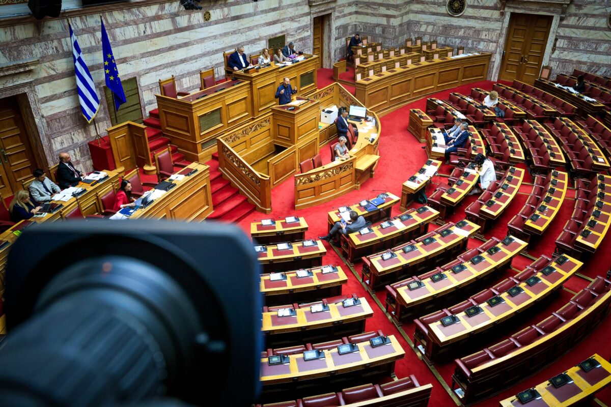 Έντονη πολιτική αντιπαράθεση για το τουρκολιβυκό μνημόνιο – Για διπλωματική ήττα μιλά η αντιπολίτευση