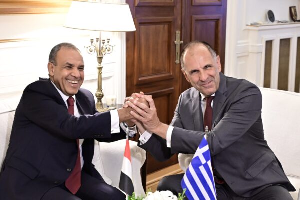 Γυρίζει μπούμερανγκ σε Τουρκία και Λιβύη η κύρωση του μνημονίου: Επιταχύνονται οι συνομιλίες Ελλάδας – Αιγύπτου για την επέκταση της ΑΟΖ