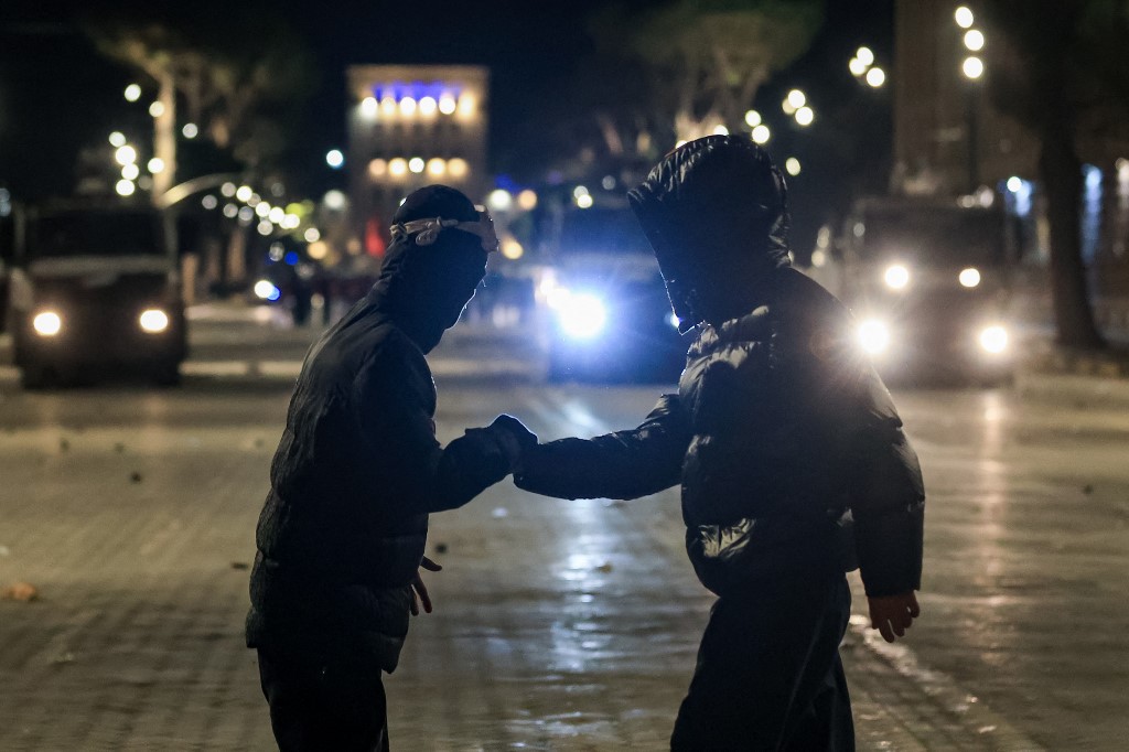 Τι συμβαίνει στην Αλβανία – Γιατί επιμένουν οι διαδηλωτές