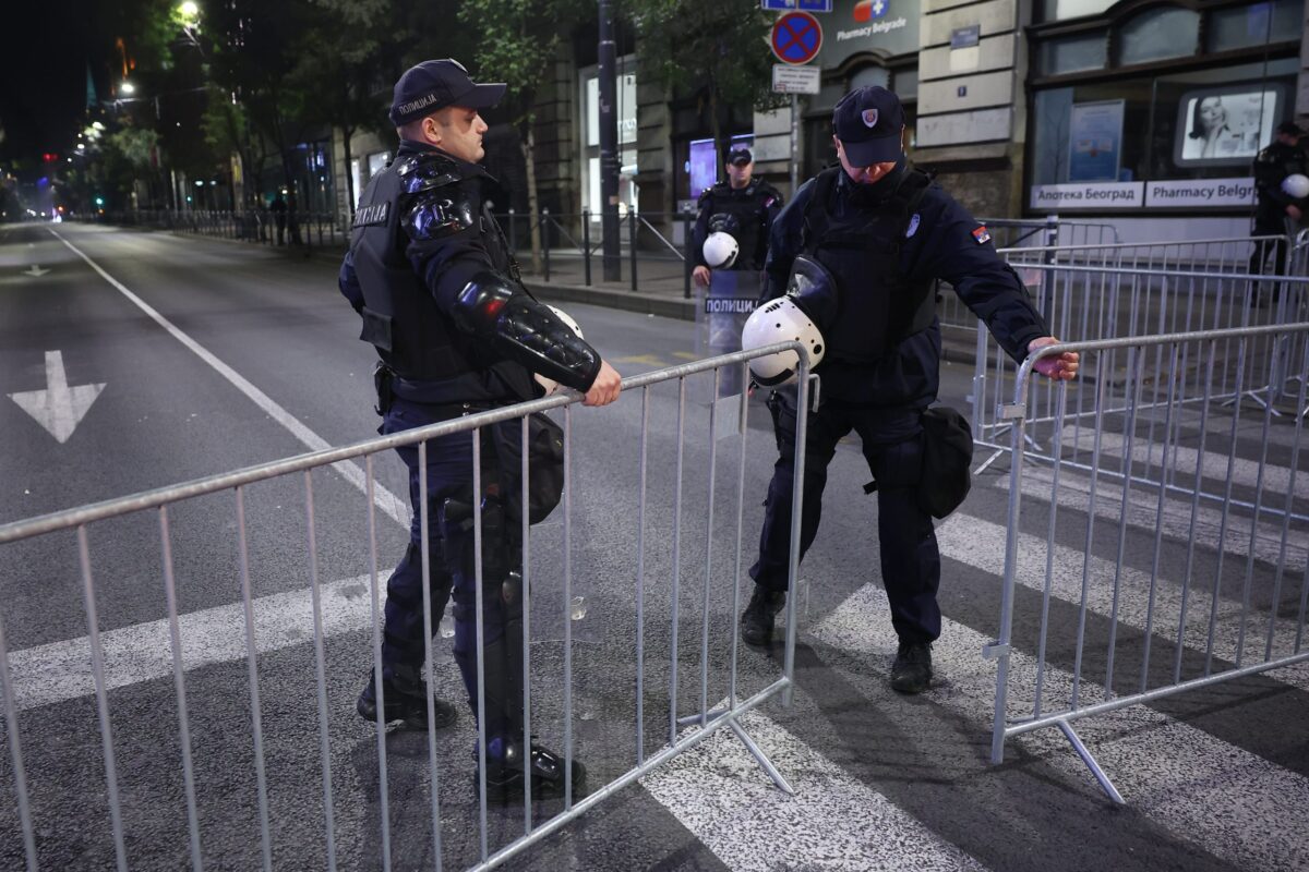 Επίθεση με μαχαίρι έξω από την ισραηλινή πρεσβεία στο Βελιγράδι – Νεκρός ο δράστης