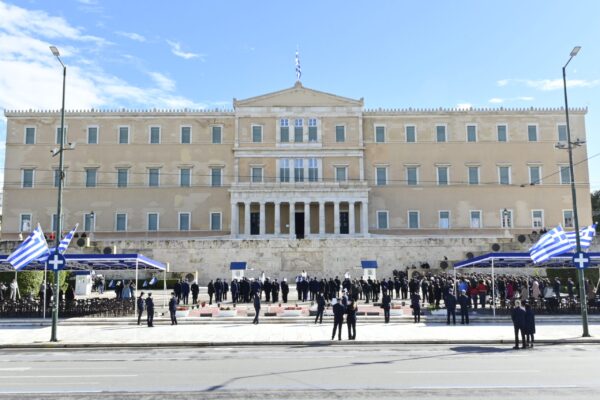 Τα μηνύματα των κομμάτων για την 28η Οκτωβρίου