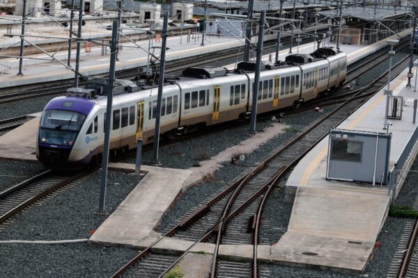 Hellenic Train: Απεργία στα τρένα και τον Προαστιακό – Ποια δρομολόγια δεν θα πραγματοποιηθούν σήμερα