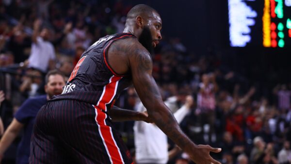 Ολυμπιακός – Αρμάνι Μιλάνο 84-78: Κατάθεση ψυχής και νέα νίκη για τους πρωταθλητές